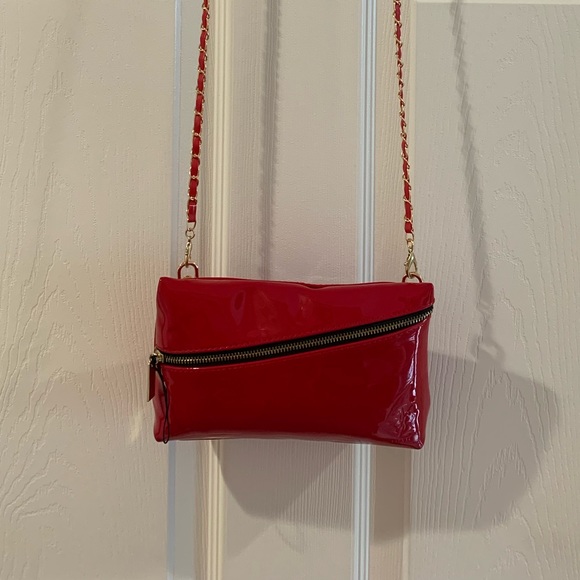 ✨NWOT✨YSL Saint Laurent Limited Makeup Bag/Cross Body Bag✨ - Picture 2 of 7